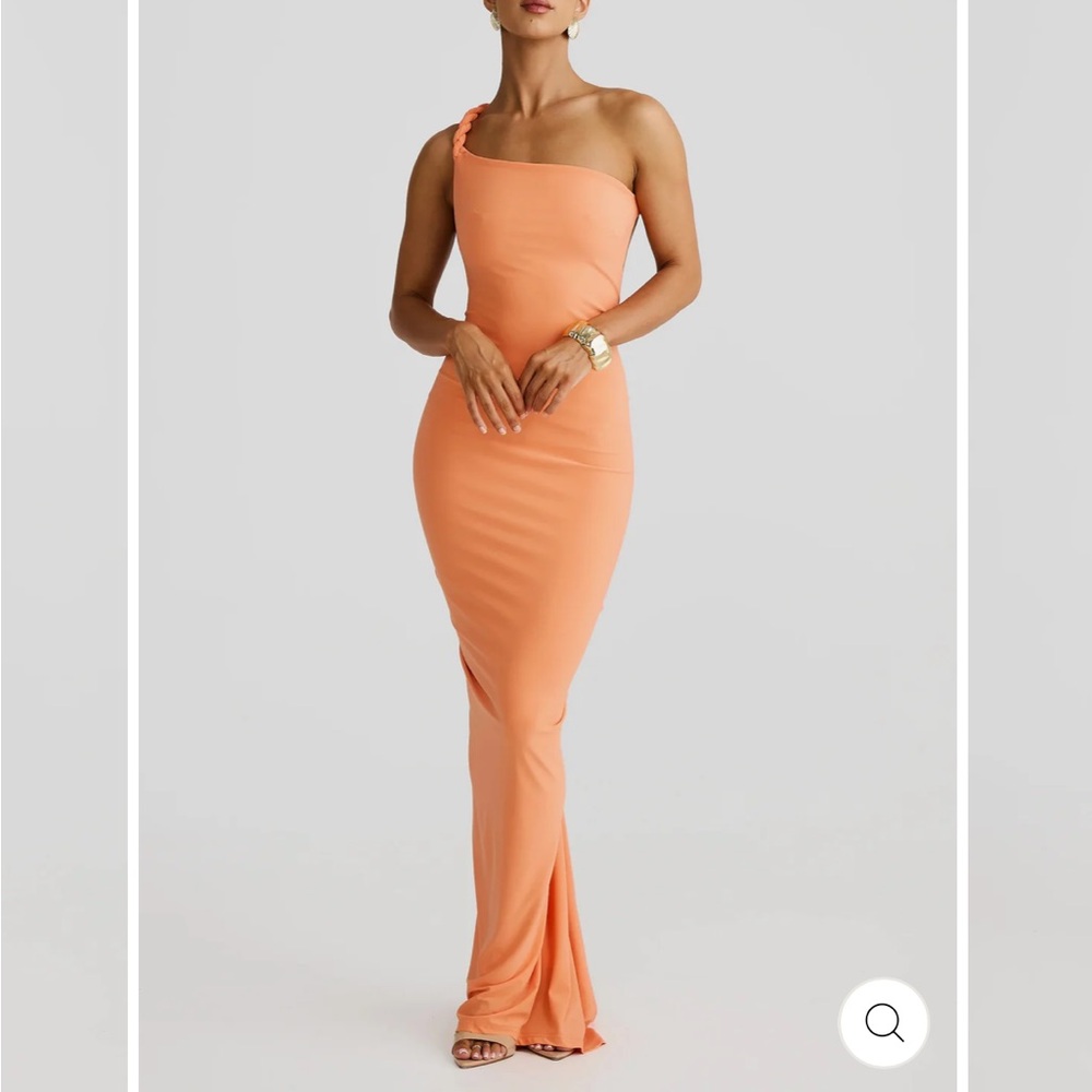 Off-Shoulder Peach Bodycon Maxi Dress - Picture 3 of 7